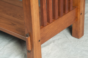 detail bottom leg, hall table